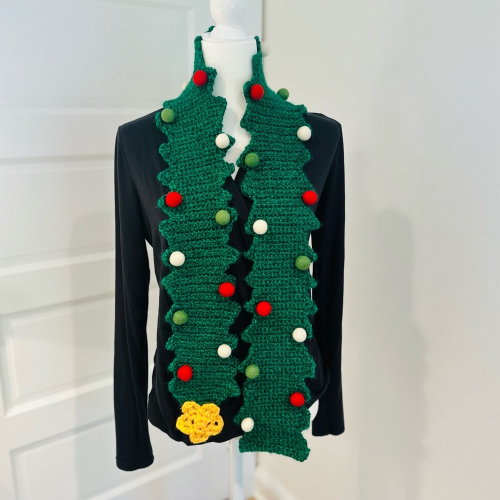 New Handmade Christmas Tree Scarf. Cute. Cozy. fun.Festive. One-of-a-kind. NWOT